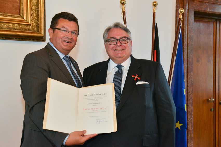BDMH-Vorsitzender Gerhard A. Meinl mit Bundesverdienstkreuz ausgezeichnet